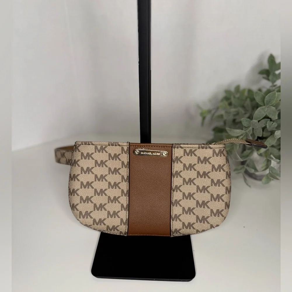 Michael Kors stylish michael